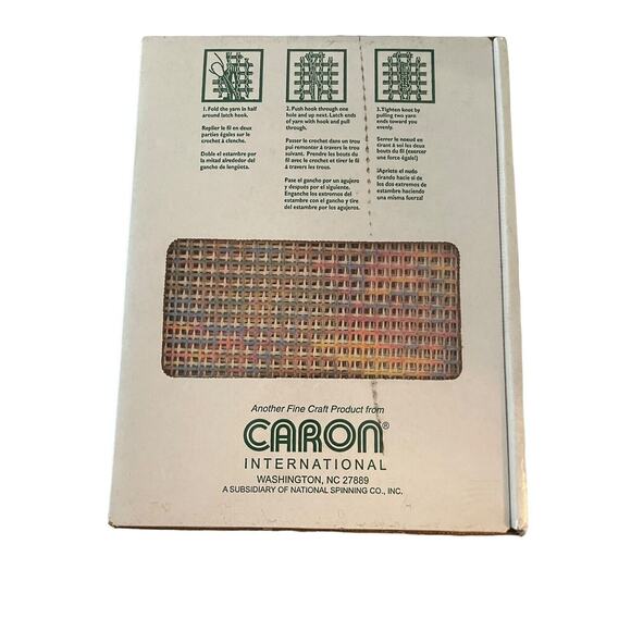 Vintage Caron WonderArt Latch Hook Rug Kit Labs Dogs Puppies 20 x 27 Sealed New‎ - Picture 2 of 4